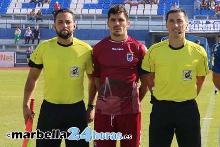 Expulsan a un jugador del Badajoz varios minutos después de la segunda amarilla