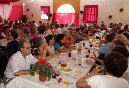 El PSOE critica la gestión de la caseta de mayores en la Feria de San Pedro