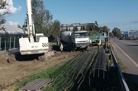 En marcha las obras de la pasarela peatonal sobre la carretera de Ronda 