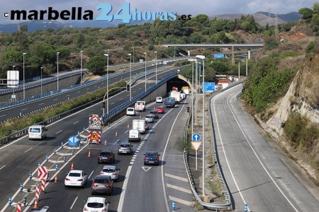 IU critica la "hipocresía" de Fomento por no abrir la AP-7 ante retenciones