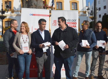 El PSOE inicia una campaña para escuchar a los vecinos de San Pedro