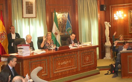 La alcaldesa de Marbella, en Nueva York como senadora, no acude al pleno