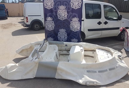 Tres detenidos en Mijas por robar una lancha en un restaurante de Marbella