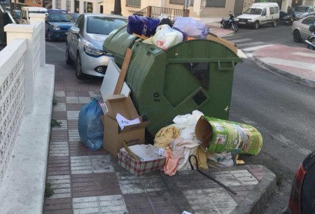 El PSOE exige un plan urgente de limpieza en los barrios de Marbella