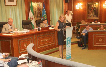 El PSOE pregunta dónde está Ángeles Muñoz y la acusa de falta de gestión