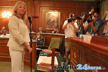 Ángeles Muñoz pone en duda las lindes históricas entre Marbella y Benahavís
