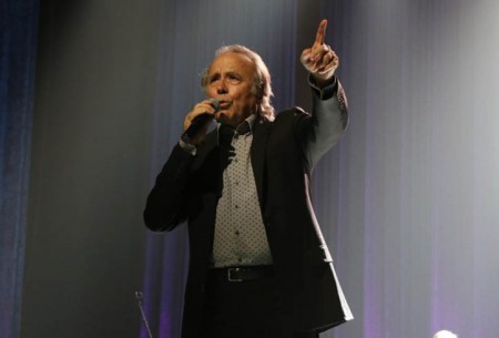 Serrat cancela sus próximos seis conciertos, entre ellos el de Marbella