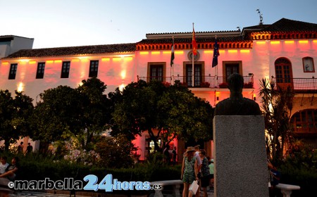 Izquierda Unida pide que se paralice el plan de iluminación ornamental
