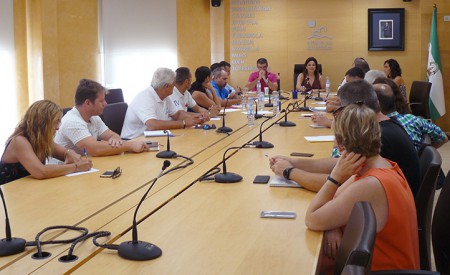 La Mancomunidad estudiará la llegada de medusas y posibles soluciones