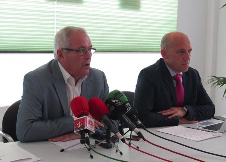 Osorio arremete contra el PSOE y Piña habla de un año de estabilidad