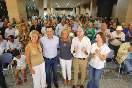 Moreno Bonilla defiende en Marbella sus políticas para las personas mayores