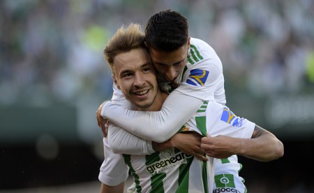 Loren debuta con el Betis en Europa League con un empate ante Olympiakos