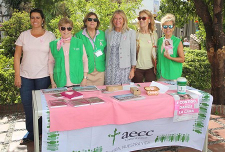 Marbella adelanta su apoyo al Día Mundial contra el cáncer de mama