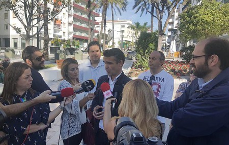 Bernal dice que se negó tres veces a comprar el edificio de Urbanismo al alcalde de Estepona