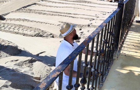 El Ayuntamiento cambiará barandillas en solo 1,5 kilómetros del paseo marítimo