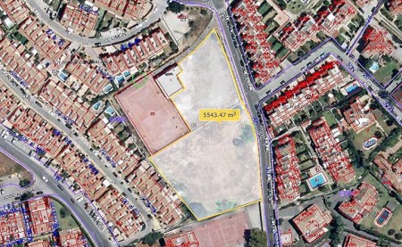 IU pide que se acondicione la parcela en Xarblanca para las aulas provisionales