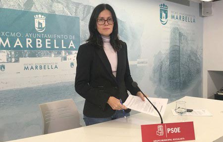 El PSOE considera "escandaloso" que Muñoz alargara su viaje a Nueva York