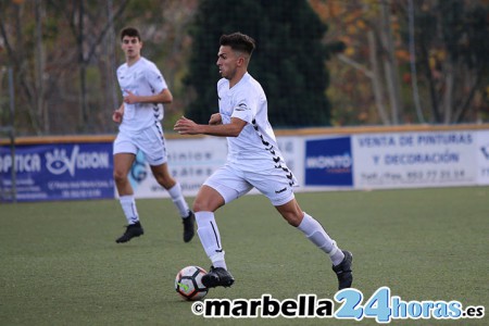 El Marbella FC juvenil respira a costa de golear al Natación Almería (4-0)