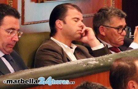 El PP plantea contratar trabajadores con un expediente de dudosa legalidad