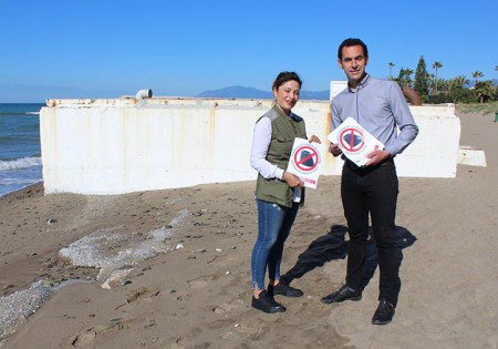 IU denuncia que Acosol sigue sin retirar los pozos y colectores de las playas