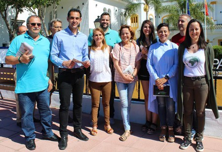 IU presenta su proyecto para Las Chapas, el "pulmón de Marbella"