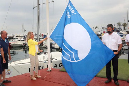 Muñoz vuelve a anunciar la ampliación del Puerto Deportivo como hace un año