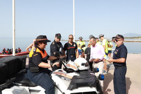 Más de 100 efectivos garantizan la seguridad en la playas de Marbella