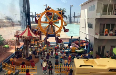 Las Terrazas del Puerto Deportivo acogen una exposición de Playmobil