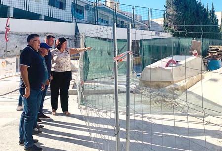 El PSOE critica el retraso en las obras del cementerio de San Bernabé en Marbella