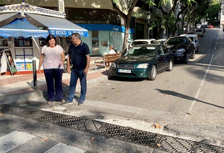 El PSOE denuncia los problemas de asfaltado y limpieza en la zona de Puya