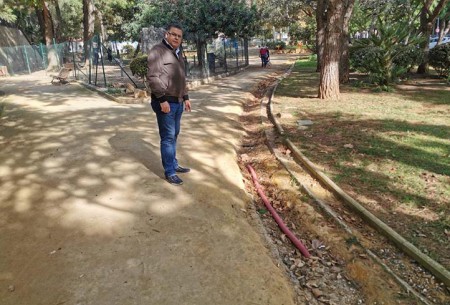 El PSOE denuncia el "pésimo" estado del parque de la Represa en Marbella