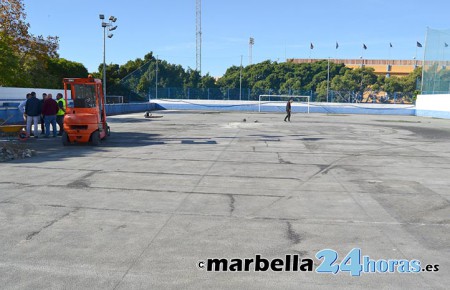 Remodelan los campos de fútbol 5 y 7 del Serrano Lima en Marbella