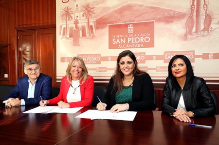 Muñoz reparte subvenciones por 320.000 euros a tres entidades sociales