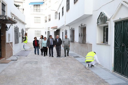 Concluida la peatonalización del pasaje Salduba en San Pedro Alcántara