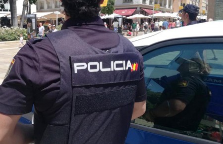 Rompe la nariz al dependiente por no descambiarle un artículo en Marbella