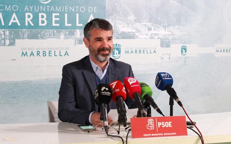 El PSOE reclama a Muñoz y a la Junta planes de empleo para Marbella