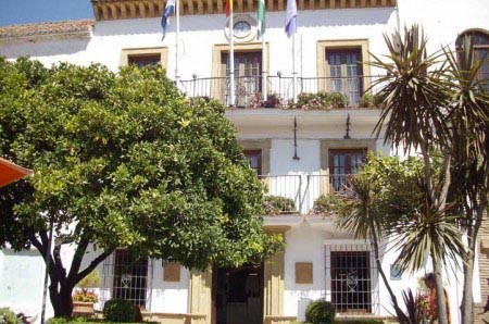Muñoz anuncia un millón de euros para ayudas sociales en Marbella