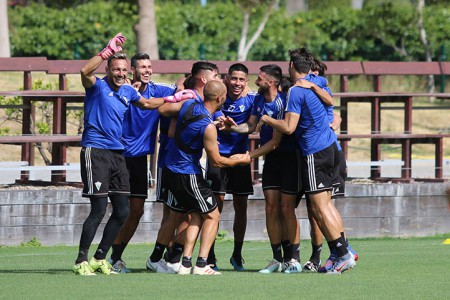 La RFEF autoriza a los clubes a jugar partidos amistosos antes del playoff