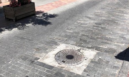 El PSOE denuncia la "chapuza" en la reparación de la calle Notario Luis Oliver