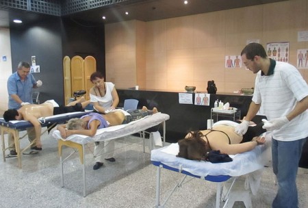 Marbella mantiene pese a la Covid-19 el Congreso de Yoga de la Costa del Sol