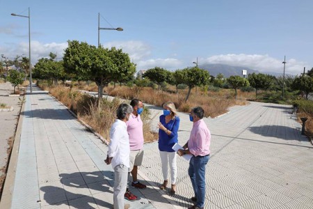 Muñoz vende un nuevo pabellón deportivo para San Pedro Alcántara