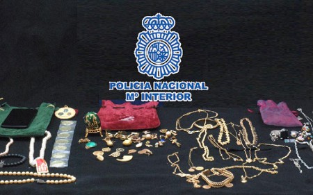 Detenidos dos falsos revisores de la luz por robar a ancianos en Marbella