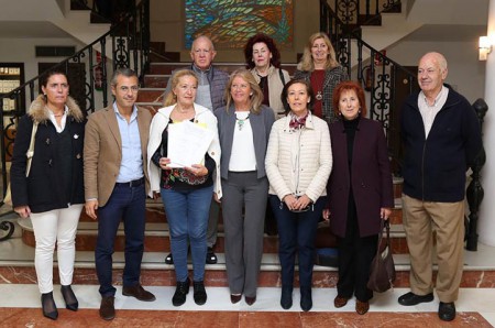 Muñoz regará con 70.000 euros en subvenciones a asociaciones de vecinos