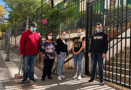 Juventudes Socialistas denuncia el estado del muro del colegio García Lorca