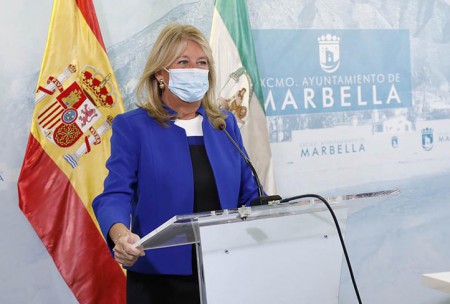 Muñoz dice que hay derechos de los empleados municipales que son ilegales