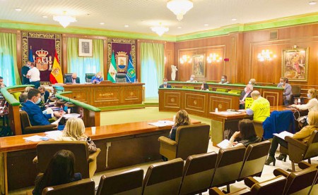 El PP se queda solo para recortar derechos a los trabajadores municipales