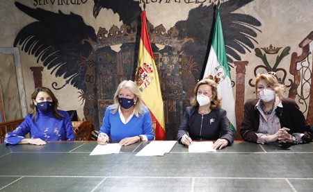 Marbella entrega subvenciones a Cáritas y la Fundación Bastiano Bergese