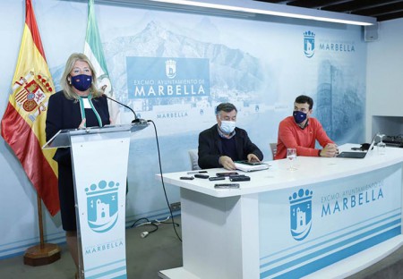 Muñoz intenta desactivar la protesta de los comerciantes con anuncios vacíos
