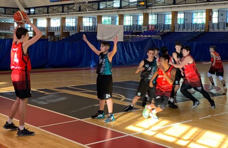 Los júniors del Marbella Basket abren la nueva temporada ante Miramar