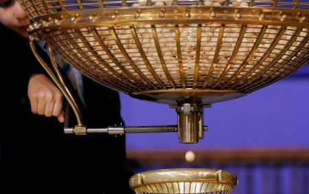 La Lotería de Navidad deja dos décimos de dos quintos premios en Marbella